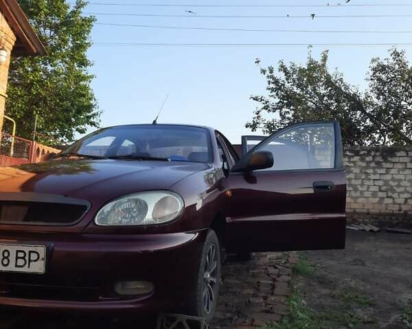 Красный Дэу Ланос, объемом двигателя 1.5 л и пробегом 168 тыс. км за 3000 $, фото 1 на Automoto.ua
