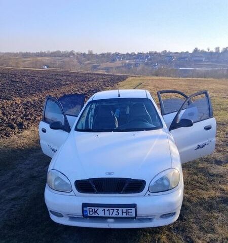 Деу Ланос, об'ємом двигуна 1.35 л та пробігом 200 тис. км за 1300 $, фото 1 на Automoto.ua