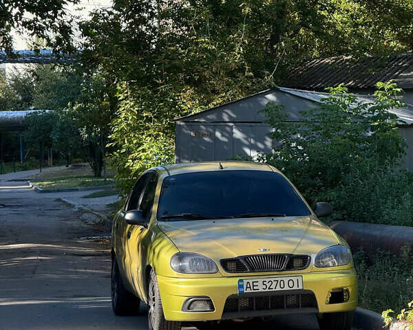 Жовтий Деу Ланос, об'ємом двигуна 1.5 л та пробігом 300 тис. км за 4000 $, фото 1 на Automoto.ua