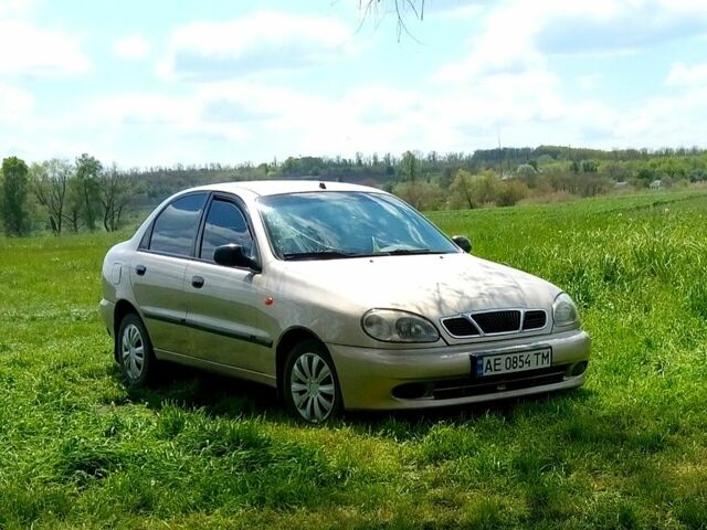 Жовтий Деу Ланос, об'ємом двигуна 1.5 л та пробігом 200 тис. км за 3000 $, фото 1 на Automoto.ua