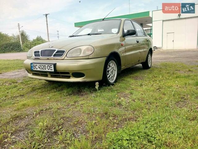 Желтый Дэу Ланос, объемом двигателя 1.5 л и пробегом 215 тыс. км за 1100 $, фото 1 на Automoto.ua