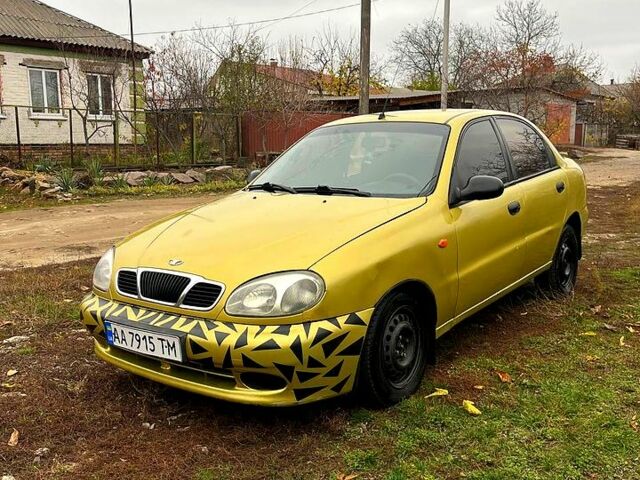 Жовтий Деу Ланос, об'ємом двигуна 1.5 л та пробігом 300 тис. км за 1000 $, фото 1 на Automoto.ua