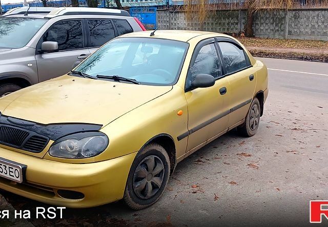 Желтый Дэу Ланос, объемом двигателя 1.5 л и пробегом 140 тыс. км за 1800 $, фото 1 на Automoto.ua