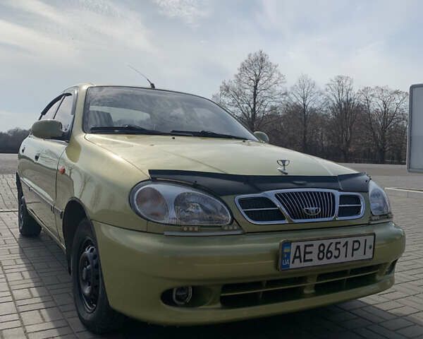 Жовтий Деу Ланос, об'ємом двигуна 1.5 л та пробігом 193 тис. км за 2550 $, фото 1 на Automoto.ua