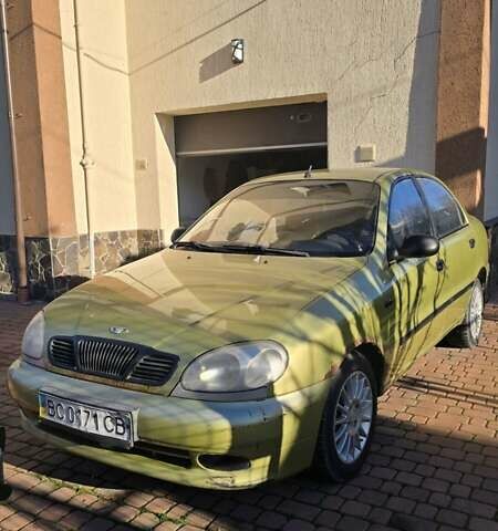 Желтый Дэу Ланос, объемом двигателя 1.5 л и пробегом 310 тыс. км за 1500 $, фото 1 на Automoto.ua