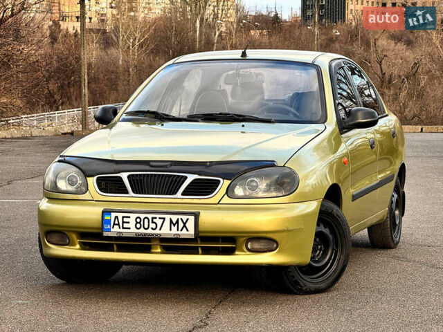 Желтый Дэу Ланос, объемом двигателя 1.6 л и пробегом 198 тыс. км за 2300 $, фото 1 на Automoto.ua