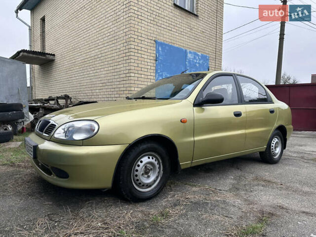 Жовтий Деу Ланос, об'ємом двигуна 1.4 л та пробігом 64 тис. км за 2550 $, фото 1 на Automoto.ua