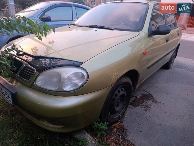 Желтый Дэу Ланос, объемом двигателя 1.6 л и пробегом 137 тыс. км за 1500 $, фото 1 на Automoto.ua