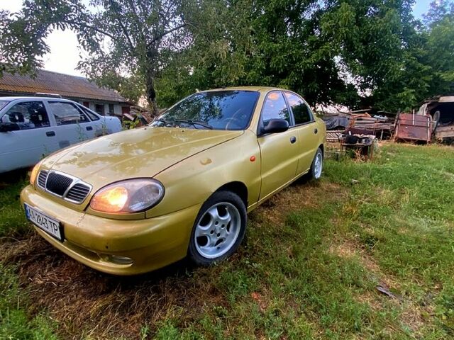 Желтый Дэу Ланос, объемом двигателя 1.5 л и пробегом 230 тыс. км за 1350 $, фото 1 на Automoto.ua