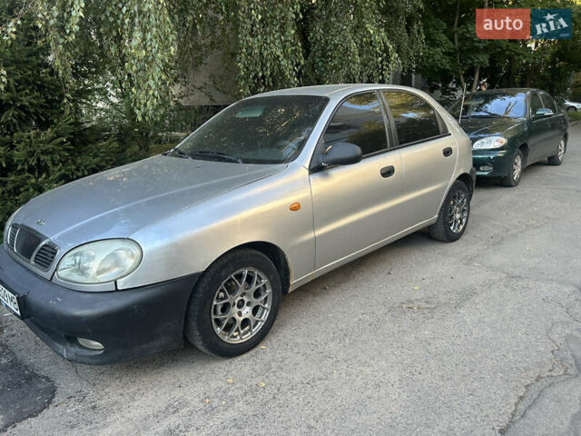 Сірий Деу Ланос, об'ємом двигуна 1.5 л та пробігом 318 тис. км за 1450 $, фото 1 на Automoto.ua