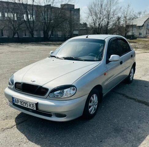 Серый Дэу Ланос, объемом двигателя 1.5 л и пробегом 198 тыс. км за 2799 $, фото 1 на Automoto.ua