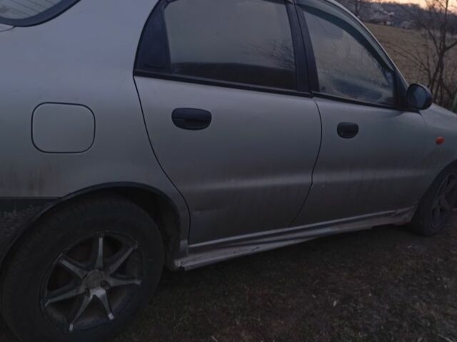 Сірий Деу Ланос, об'ємом двигуна 1.5 л та пробігом 1000 тис. км за 2000 $, фото 1 на Automoto.ua