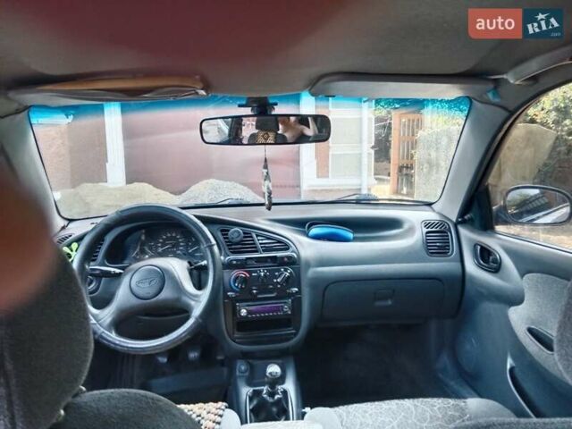 Сірий Деу Ланос, об'ємом двигуна 1.5 л та пробігом 228 тис. км за 3000 $, фото 1 на Automoto.ua