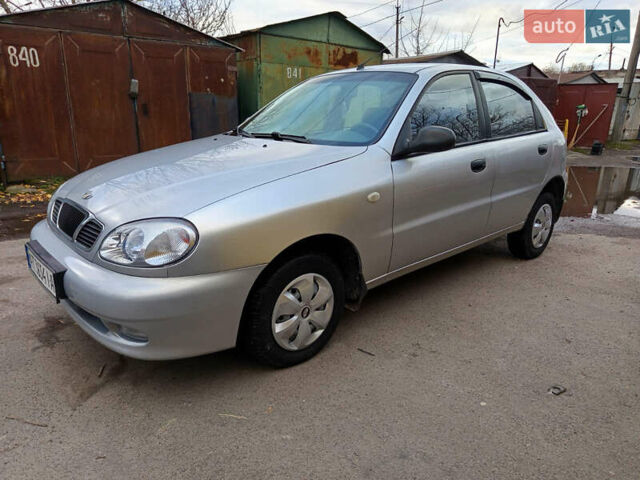 Серый Дэу Ланос, объемом двигателя 1.5 л и пробегом 130 тыс. км за 3300 $, фото 1 на Automoto.ua