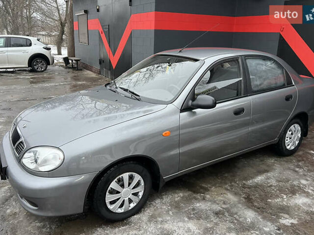 Сірий Деу Ланос, об'ємом двигуна 1.39 л та пробігом 41 тис. км за 3350 $, фото 1 на Automoto.ua