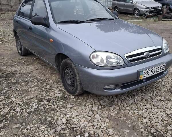 Серый Дэу Ланос, объемом двигателя 1.6 л и пробегом 173 тыс. км за 2750 $, фото 1 на Automoto.ua