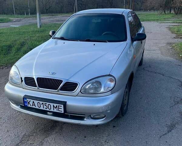 Сірий Деу Ланос, об'ємом двигуна 1.5 л та пробігом 269 тис. км за 2800 $, фото 1 на Automoto.ua