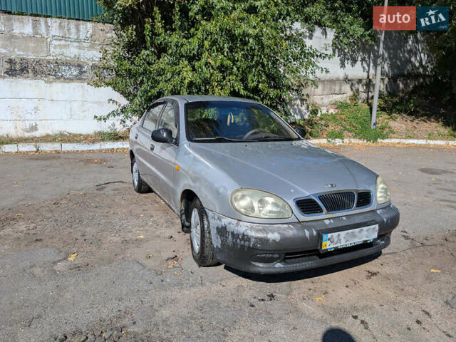 Дэу Ланос 1998 в Киеве на Automoto.ua Серый Дэу Ланос, объемом двигателя 1.5 л и пробегом 380 тыс. км за 1000 $, фото 1 на Automoto.ua
