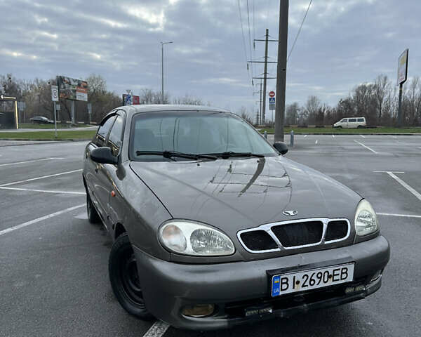 Серый Дэу Ланос, объемом двигателя 1.5 л и пробегом 220 тыс. км за 1300 $, фото 1 на Automoto.ua