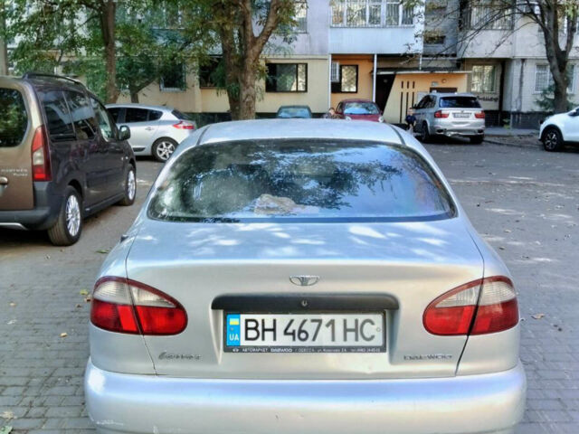 Серый Дэу Ланос, объемом двигателя 1.5 л и пробегом 233 тыс. км за 2000 $, фото 1 на Automoto.ua