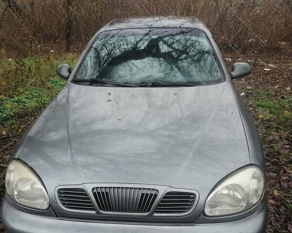 Серый Дэу Ланос, объемом двигателя 1.5 л и пробегом 220 тыс. км за 2200 $, фото 1 на Automoto.ua