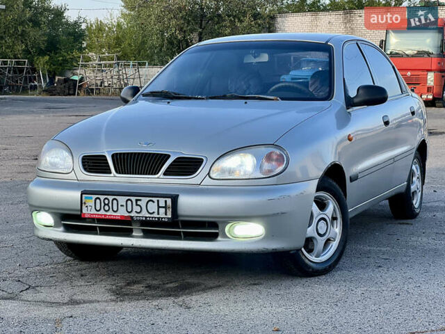 Сірий Деу Ланос, об'ємом двигуна 1.6 л та пробігом 330 тис. км за 2400 $, фото 1 на Automoto.ua