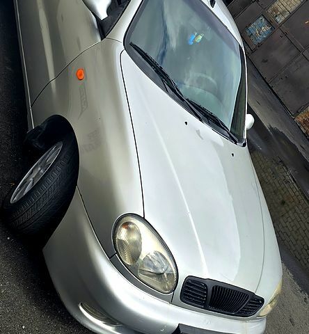 Сірий Деу Ланос, об'ємом двигуна 1.5 л та пробігом 150 тис. км за 2800 $, фото 1 на Automoto.ua