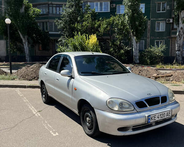 Дэу Ланос 2003 в Кривом Роге на Automoto.ua Серый Дэу Ланос, объемом двигателя 1.6 л и пробегом 281 тыс. км за 2100 $, фото 1 на Automoto.ua