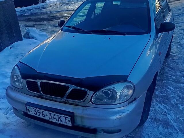 Сірий Деу Ланос, об'ємом двигуна 1.5 л та пробігом 241 тис. км за 2000 $, фото 1 на Automoto.ua