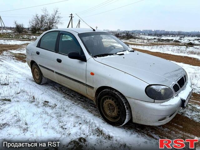 Серый Дэу Ланос, объемом двигателя 1.5 л и пробегом 200 тыс. км за 2100 $, фото 1 на Automoto.ua