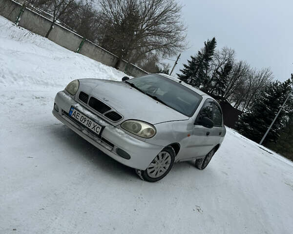 Серый Дэу Ланос, объемом двигателя 1.5 л и пробегом 245 тыс. км за 2000 $, фото 1 на Automoto.ua