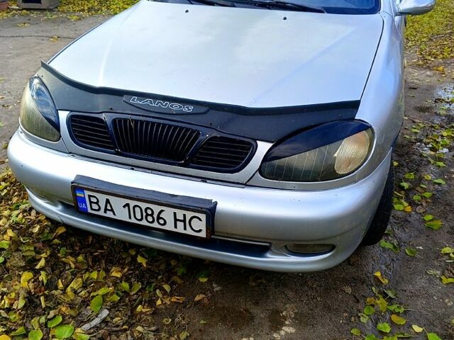 Дэу Ланос 2004 в Кропивницком (Кировограде) на Automoto.ua Серый Дэу Ланос, объемом двигателя 1.5 л и пробегом 180 тыс. км за 1700 $, фото 1 на Automoto.ua