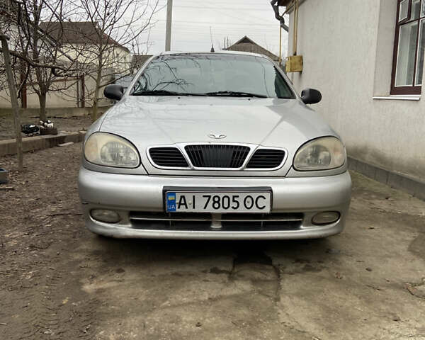 Сірий Деу Ланос, об'ємом двигуна 1.5 л та пробігом 235 тис. км за 2000 $, фото 1 на Automoto.ua