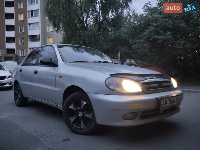 Серый Дэу Ланос, объемом двигателя 1.5 л и пробегом 262 тыс. км за 3000 $, фото 1 на Automoto.ua
