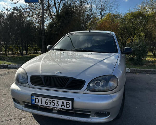 Сірий Деу Ланос, об'ємом двигуна 1.5 л та пробігом 245 тис. км за 1900 $, фото 1 на Automoto.ua