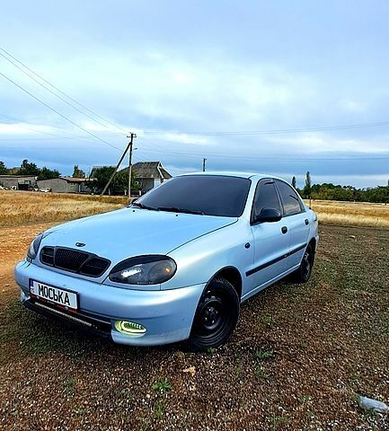 Серый Дэу Ланос, объемом двигателя 1.6 л и пробегом 239 тыс. км за 2300 $, фото 1 на Automoto.ua