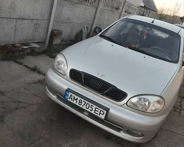 Серый Дэу Ланос, объемом двигателя 1.5 л и пробегом 195 тыс. км за 2600 $, фото 1 на Automoto.ua