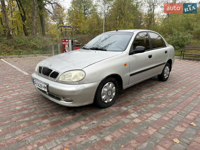 Деу Ланос 2004 у Ладижин на Automoto.ua Сірий Деу Ланос, об'ємом двигуна 1.5 л та пробігом 204 тис. км за 1850 $, фото 1 на Automoto.ua