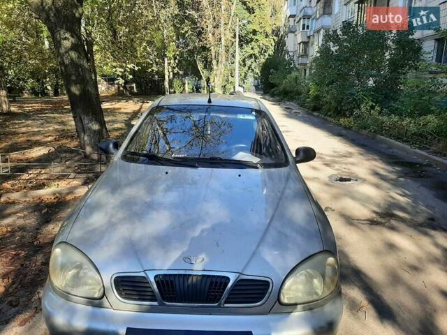 Сірий Деу Ланос, об'ємом двигуна 1.5 л та пробігом 144 тис. км за 2000 $, фото 1 на Automoto.ua