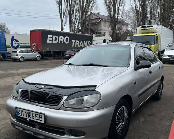 Серый Дэу Ланос, объемом двигателя 1.5 л и пробегом 250 тыс. км за 2300 $, фото 1 на Automoto.ua