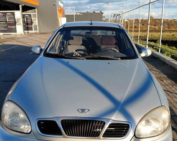 Сірий Деу Ланос, об'ємом двигуна 1.5 л та пробігом 286 тис. км за 1800 $, фото 1 на Automoto.ua