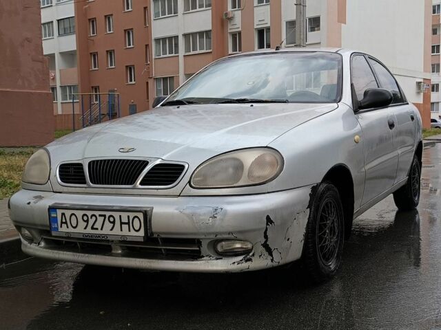 Серый Дэу Ланос, объемом двигателя 1.5 л и пробегом 258 тыс. км за 2000 $, фото 1 на Automoto.ua