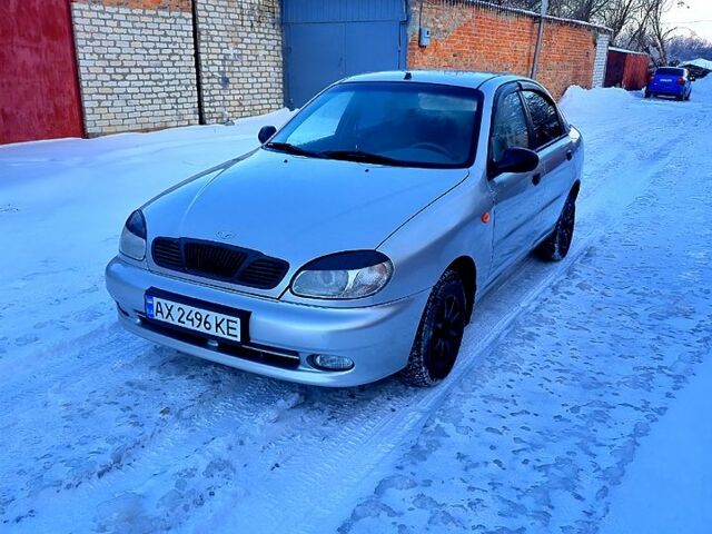 Серый Дэу Ланос, объемом двигателя 1.5 л и пробегом 220 тыс. км за 2250 $, фото 1 на Automoto.ua