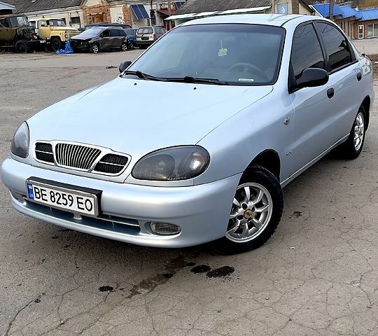 Серый Дэу Ланос, объемом двигателя 1.6 л и пробегом 215 тыс. км за 1650 $, фото 1 на Automoto.ua