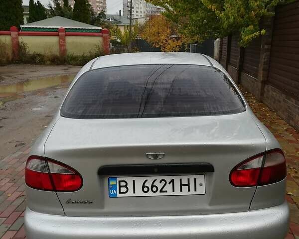 Сірий Деу Ланос, об'ємом двигуна 1.5 л та пробігом 77 тис. км за 3200 $, фото 1 на Automoto.ua