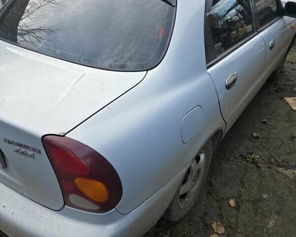 Серый Дэу Ланос, объемом двигателя 1.6 л и пробегом 268 тыс. км за 2000 $, фото 1 на Automoto.ua