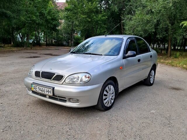 Серый Дэу Ланос, объемом двигателя 1.6 л и пробегом 159 тыс. км за 2600 $, фото 1 на Automoto.ua