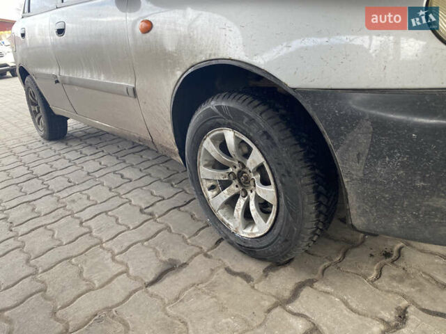 Деу Ланос 2005 у Харкові на Automoto.ua Сірий Деу Ланос, об'ємом двигуна 1.3 л та пробігом 175 тис. км за 3272 $, фото 1 на Automoto.ua