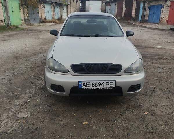 Серый Дэу Ланос, объемом двигателя 1.6 л и пробегом 238 тыс. км за 2599 $, фото 1 на Automoto.ua