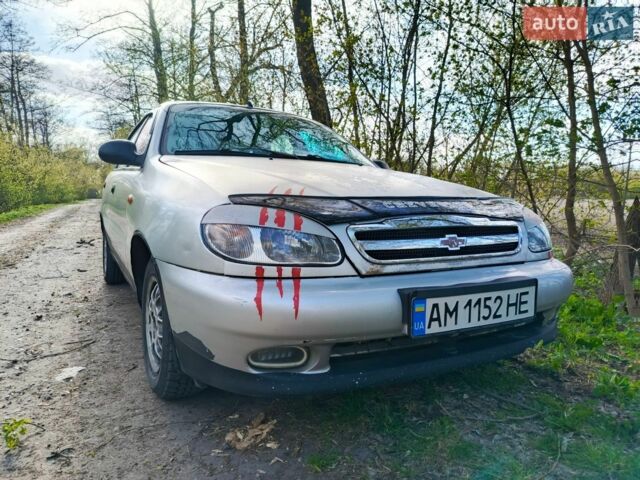 Сірий Деу Ланос, об'ємом двигуна 1.5 л та пробігом 304 тис. км за 2000 $, фото 1 на Automoto.ua